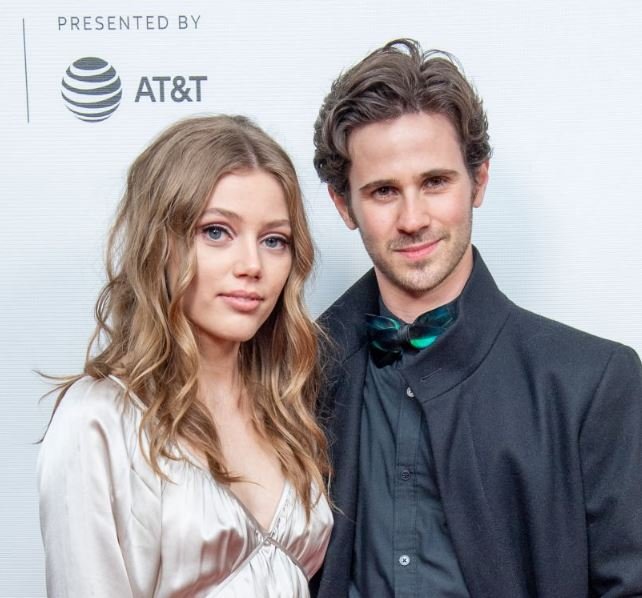 Grace Van Dien Net Worth 2022: Wiki, Biography, Personal Life, Parents, Boyfriend & Relationships, Age & Height, Career, Movies and TV Shows, Facts 19 Grace-Van-Dien-with-her-boyfriend