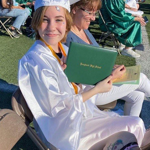 Shauna Rae Net Worth 2022: Wiki, Biography, Parents, Ethnicity, Boyfriend, Age, Height & More 20 Shauna-Rae-half-sister-Rylee-graduated-from-Longwood-High-School