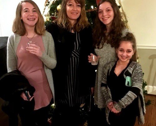 Shauna Rae Net Worth 2022: Wiki, Biography, Parents, Ethnicity, Boyfriend, Age, Height & More 15 Shauna-Rae-was-diagnosed-with-brain-cancer-at-the-age-of-six-months-old