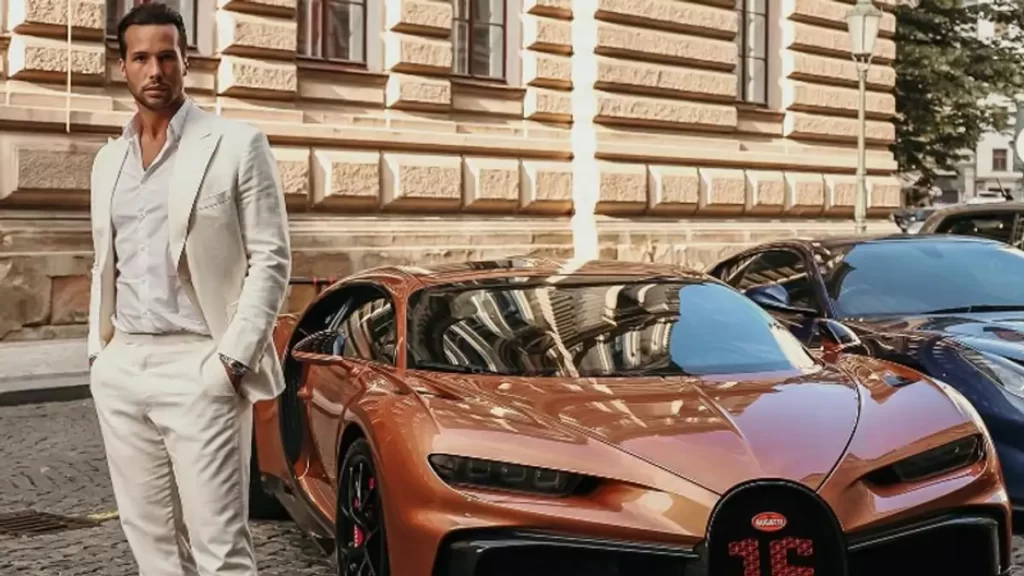 Tristan Tate Net Worth 2022: Wiki, Biography, Personal Life, Family, Appearance, Career, Before Business, Becoming Rich, Cars Collection, The Hustlers University, Social Media 24 Tristan-Tate-Car