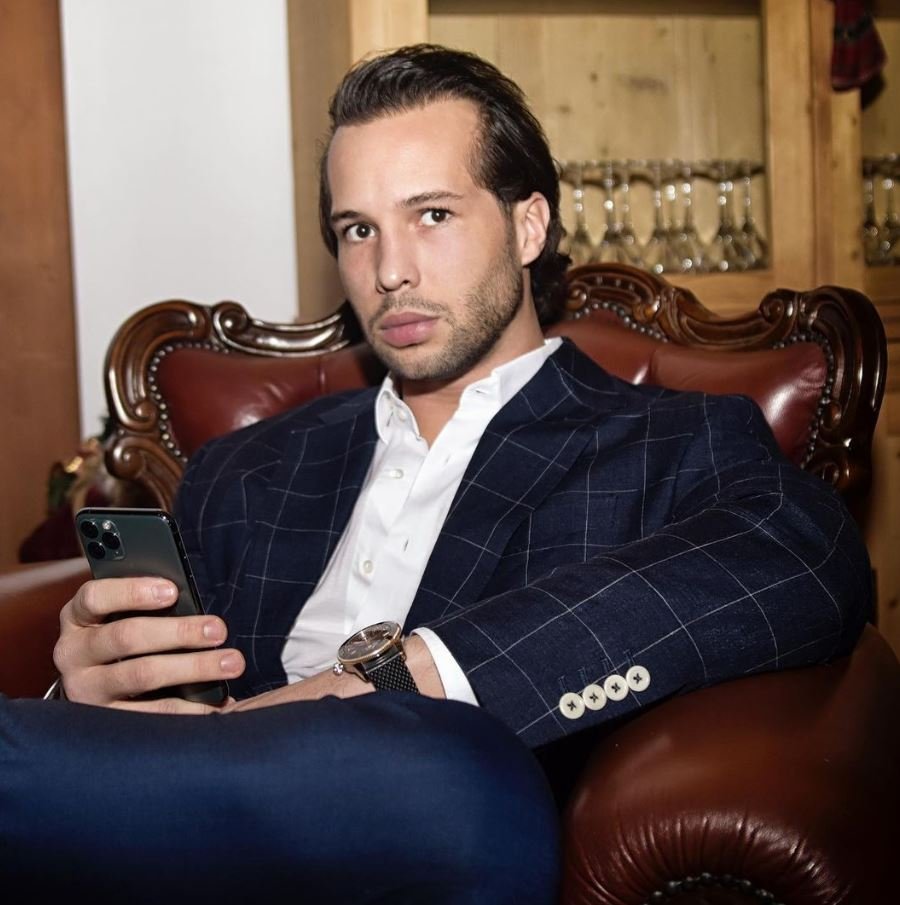 Tristan Tate Net Worth 2022: Wiki, Biography, Personal Life, Family, Appearance, Career, Before Business, Becoming Rich, Cars Collection, The Hustlers University, Social Media 25 Tristan-Tate-Social-Media