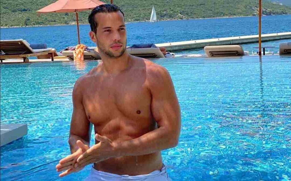 Tristan Tate Net Worth 2022: Wiki, Biography, Personal Life, Family, Appearance, Career, Before Business, Becoming Rich, Cars Collection, The Hustlers University, Social Media 14 Tristan-Tate-Wiki