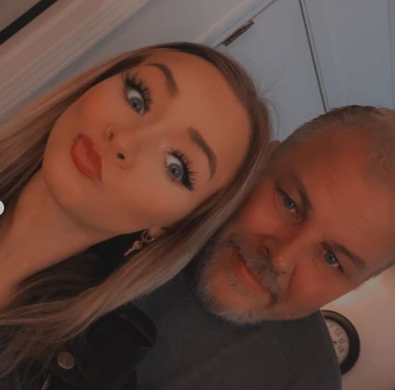 Zoe Laverne Net Worth 2022: Wiki, Biography, Age, Boyfriend, Parents, Ethnicity, Height, Lifestyle & More 28 Zoe-Laverne-with-her-father-Douglas-Wright