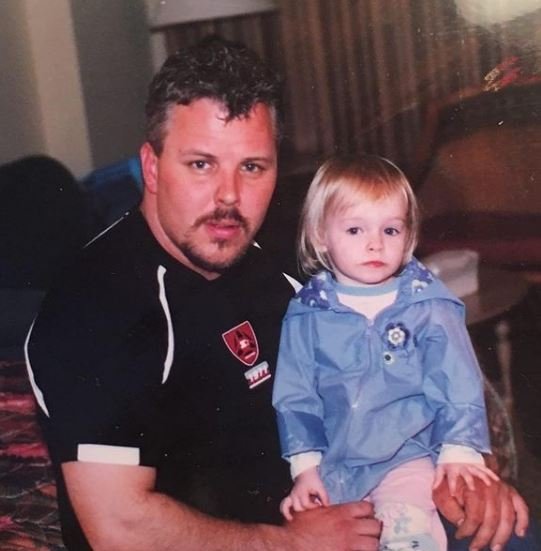 Zoe Laverne Net Worth 2022: Wiki, Biography, Age, Boyfriend, Parents, Ethnicity, Height, Lifestyle & More 24 Zoe-Lavernes-old-photo-with-her-dad-Douglas-Wright
